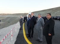 Ильхам Алиев принял участие в церемонии закладки фундамента водовыпускной установки для подачи воды из канала Тахтакерпю-Джейранбатан (ФОТО)