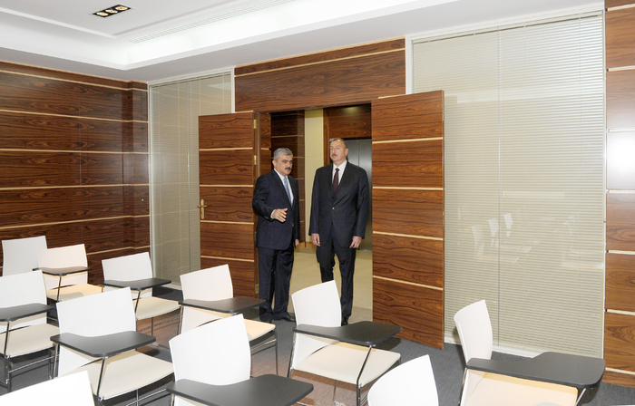 Azerbaijani president reviews newly-built office building of Finance Ministry (PHOTO)