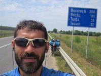 Известный велопутешественник Рамиль Зиядов доехал до Бухареста (ФОТО)