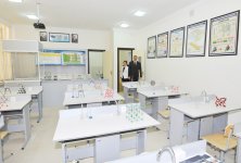 Ильхам Алиев ознакомился с Комплексом "Школа-лицей" Бакинского славянского университета после капремонта (ФОТО)