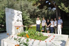 В Баку почтили память маэстро Ниязи (ФОТО)