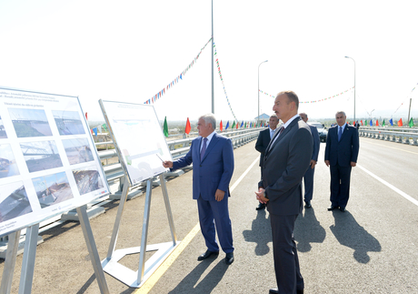 Президент Азербайджана принял участие в открытии моста через Куру на автодороге Гаджигабул-Бахрамтепе (ФОТО)
