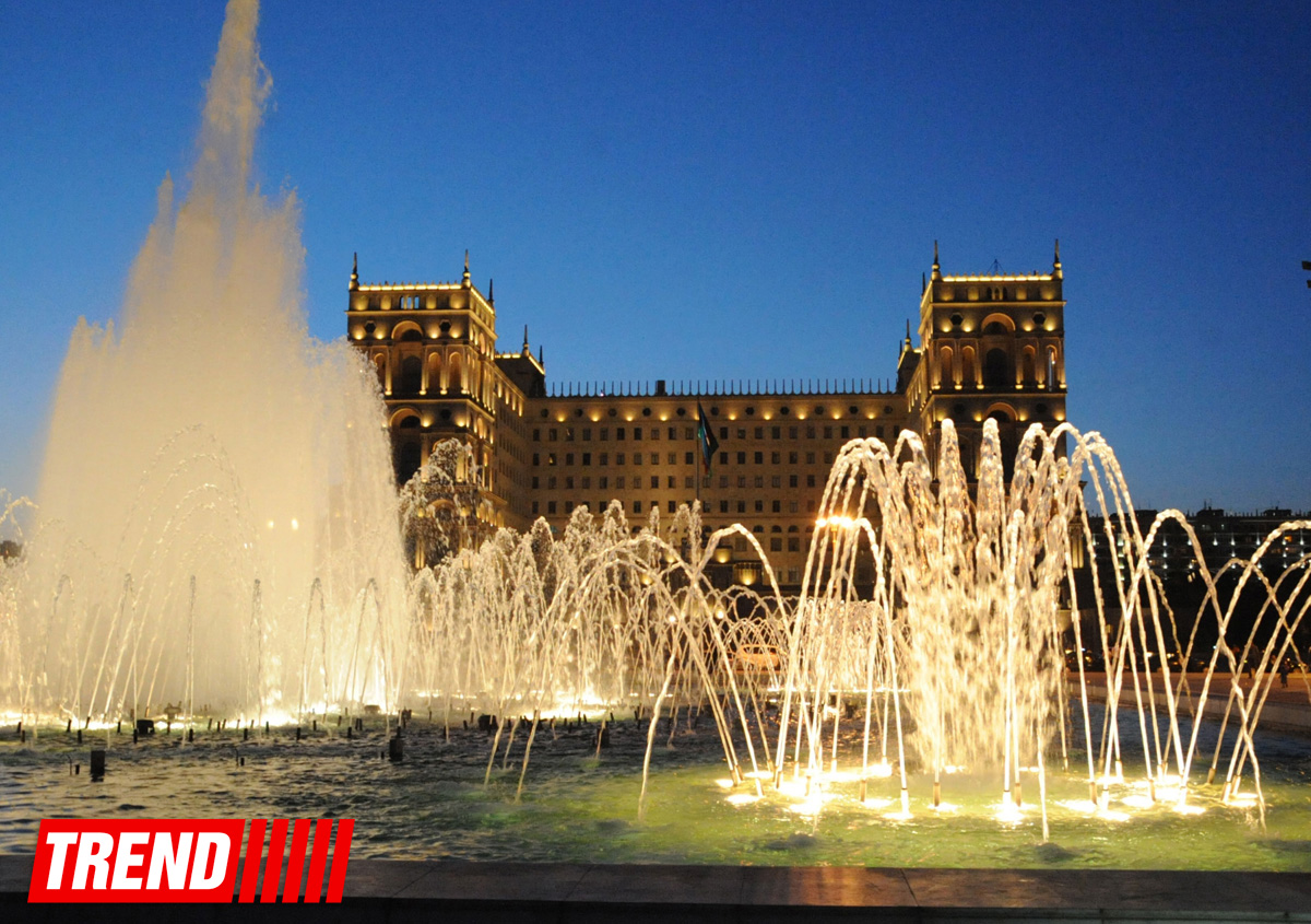 Baku nights (PHOTO)