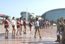 Участницы "Miss Globe İnternational" провели репетицию на искусственном архипелаге в Баку (ФОТО)