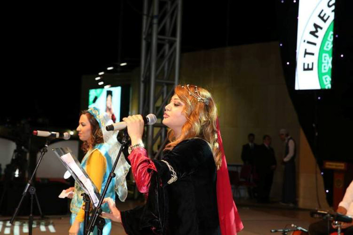 Севиндж Тофиггызы удостоена в Анкаре премии "Türk Dünyası Hizmet Ödülü" (ФОТО)