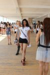Красавицы со всего мира на берегу Каспийского моря в Баку (ФОТО)