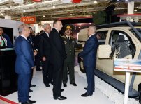Ильхам Алиев ознакомился с первой Азербайджанской международной выставкой оборонной промышленности (ФОТО)