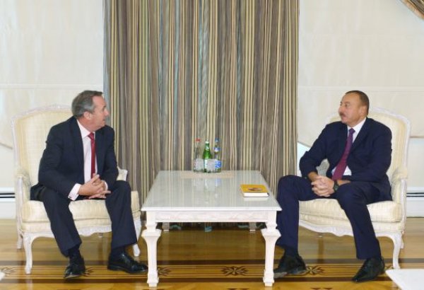 Azerbaijani president receives former UK Secretary of State for Defence