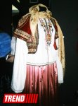 "Азербайджанская национальная одежда": очарование работ Камали К. Янссон (ФОТО)
