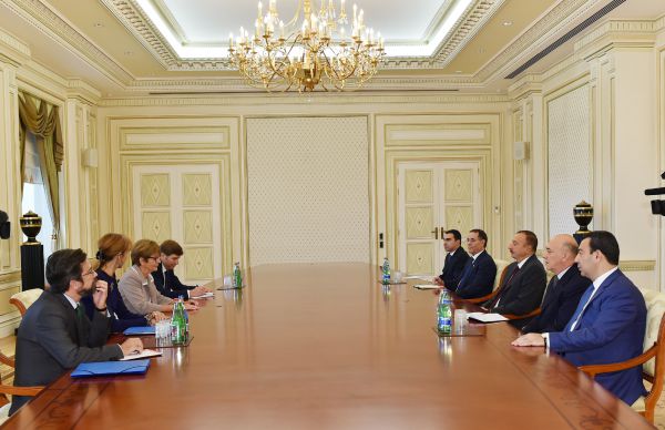 Президент Азербайджана принял делегацию во главе с председателем ПАСЕ (ФОТО)
