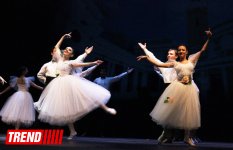В Баку состоялась премьера оперетты "Золотая свадьба" (ФОТО)
