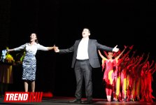 В Баку состоялась премьера оперетты "Золотая свадьба" (ФОТО)