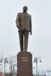 Президент Азербайджана посетил памятник общенациональному лидеру Гейдару Алиеву в Астрахани (ФОТО)