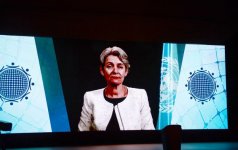 Президент Азербайджана и первая леди принимают участие в работе четвертого Международного гуманитарного форума (ФОТО)