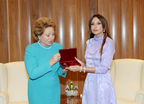 Первая леди Азербайджана Мехрибан Алиева удостоена высшей награды Межпарламентской ассамблеи стран СНГ (ФОТО)