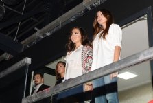 First lady Mehriban Aliyeva watches the V1 Challenge Azerbaijan race (PHOTO)