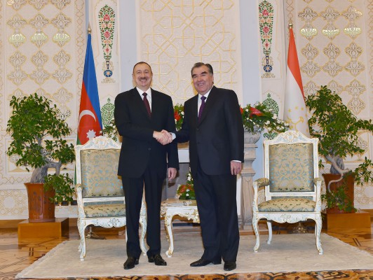 Azerbaijani, Tajik presidents hold one on one meeting