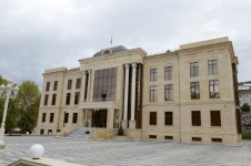 Президент Азербайджана и его супруга ознакомились с условиями, созданными в новом здании Исполнительной власти Дашкесанского района (ФОТО)