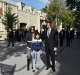 Президент Ильхам Алиев и его супруга побывали на улице Джавад хана в Гяндже (ФОТО)