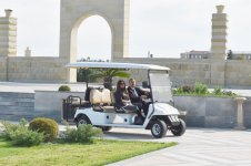 Azerbaijani president visits Heydar Aliyev Park in Ganja (PHOTO)