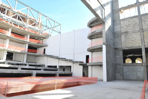 Azerbaijani president reviews progress of construction at Ganja State Philharmonic (PHOTO)