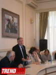 В Баку презентован литературный сборник "Горы Кавказа, я вам не чужой…" (ФОТО)