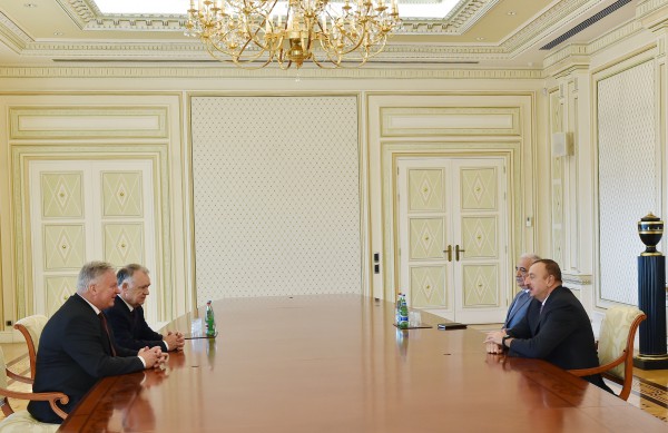 Ilham Aliyev meets president and Secretary General of General Confederation of Trade Union