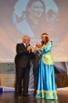 Ганире Пашаевой вручена премия имени выдающегося деятеля тюркского мира  Исмаила Гаспиралы (ФОТО)