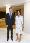 Первая леди Азербайджана встретилась с министром иностранных дел и торговли Венгрии (ФОТО)