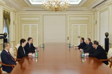 Президент Азербайджана принял делегацию во главе с министром иностранных дел и торговли Венгрии