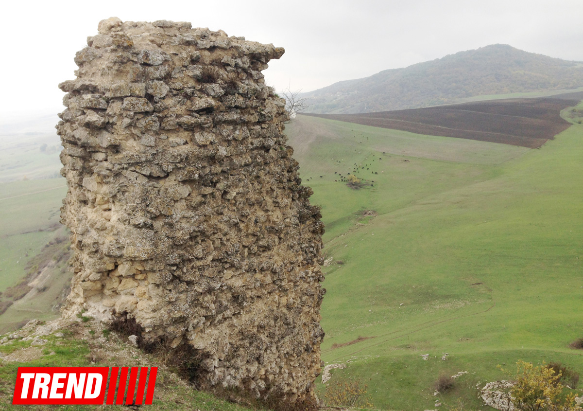 Место исполнения желаний "Дири-баба", жены хана в "Йедди Гюмбез" -  WeekEnd в Шамахы...(ФОТО)