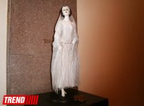 Изысканность фарфоровых кукол Александры Кукиновой - выставка в Баку (ФОТО)