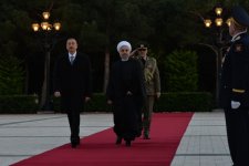 Baku hosts official welcome ceremony for Iran’s president (PHOTO)