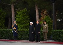 Baku hosts official welcome ceremony for Iran’s president (PHOTO)