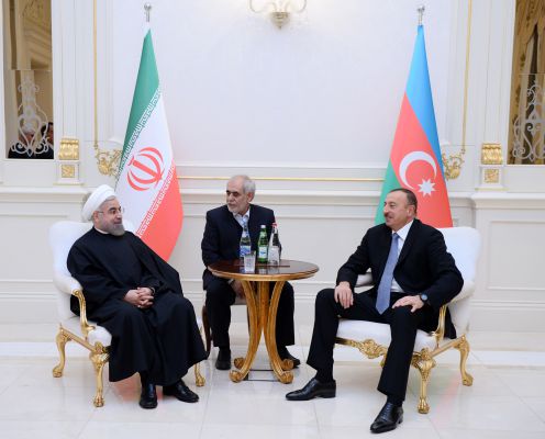 Президенты Азербайджана и Ирана провели встречу один на один (ФОТО)