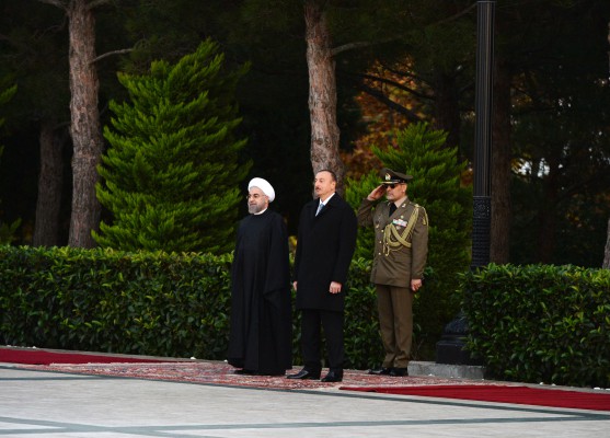 Baku hosts official welcome ceremony for Iran’s president (PHOTO)