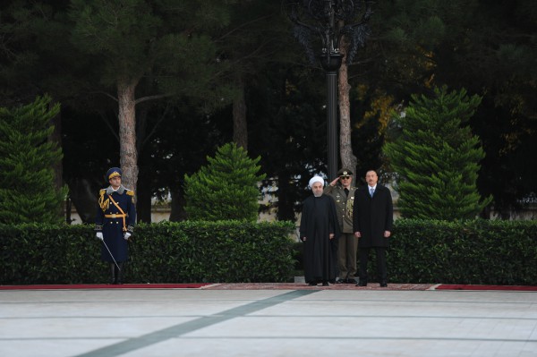 Baku hosts official welcome ceremony for Iran’s president (PHOTO)