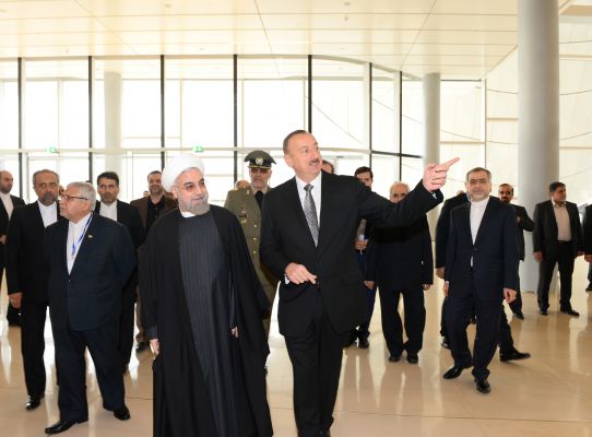 Президенты Азербайджана и Ирана приняли участие в бизнес-форуме в Баку (ФОТО)