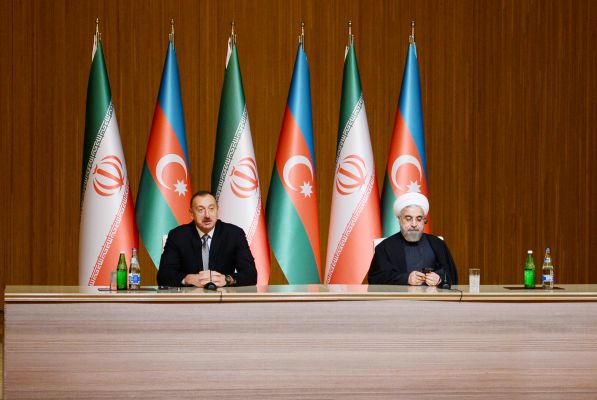 Президенты Азербайджана и Ирана приняли участие в бизнес-форуме в Баку (ФОТО)