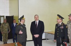 Президент Ильхам Алиев провел оперативное совещание в связи с ситуацией на линии фронта (ФОТО)
