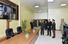 Президент Ильхам Алиев провел оперативное совещание в связи с ситуацией на линии фронта (ФОТО)