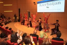 Российский центр в Баку принял участие в фестивале в Азербайджанской дипакадемии (ФОТО)