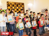 В Баку прошли соревнования среди школьников для получения шахматного разряда (ФОТО)