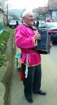 Мечты сбываются - тульская гармонь в руках ветерана из Гедабека...(ФОТО)