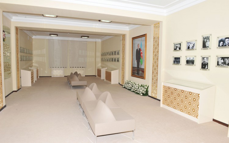 Azerbaijani president attends opening of new building of Baku-Oxford School (PHOTO)