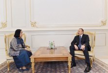 Президент Азербайджана принял верительные грамоты новоназначенных послов ряда стран (версия 2)