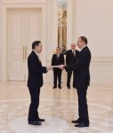 Президент Азербайджана принял верительные грамоты новоназначенных послов ряда стран (версия 2)