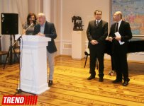 "Горячее и холодное" - в Баку представлено современное стекло и фарфор Центральной Европы (ФОТО)