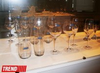 "Горячее и холодное" - в Баку представлено современное стекло и фарфор Центральной Европы (ФОТО)