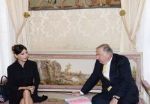 Первая леди Азербайджана Мехрибан Алиева встретилась с председателем Сената Франции  (ФОТО)